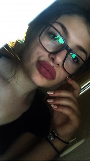 photo amateur Lips and glasses