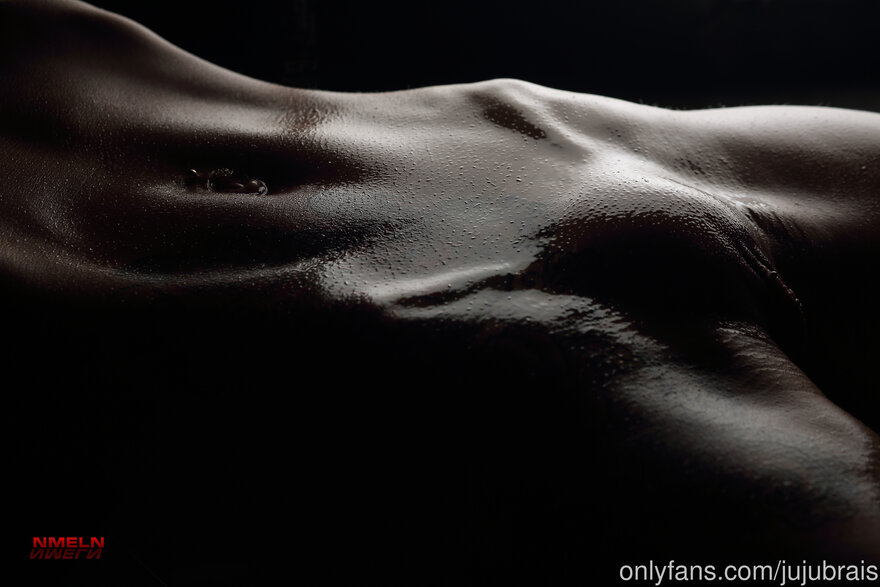 19-02-01 3052631-01 I_m covered in oil , my hot pussy craves affection 5760x3840