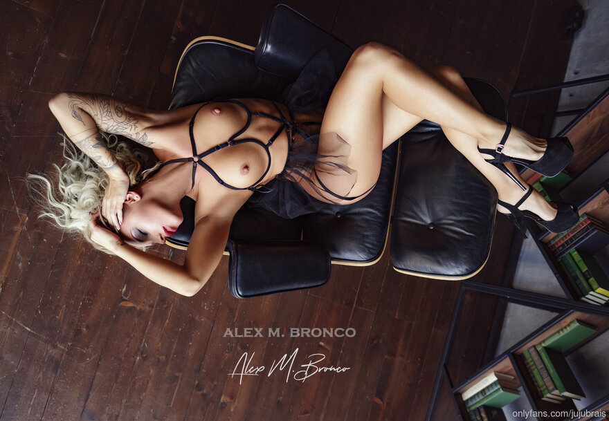 18-12-07_2577895-01_I_m_waiting_1280x886