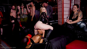 d-sex on display-Maya Kendrick&Nikki Darling&Rain DeGrey