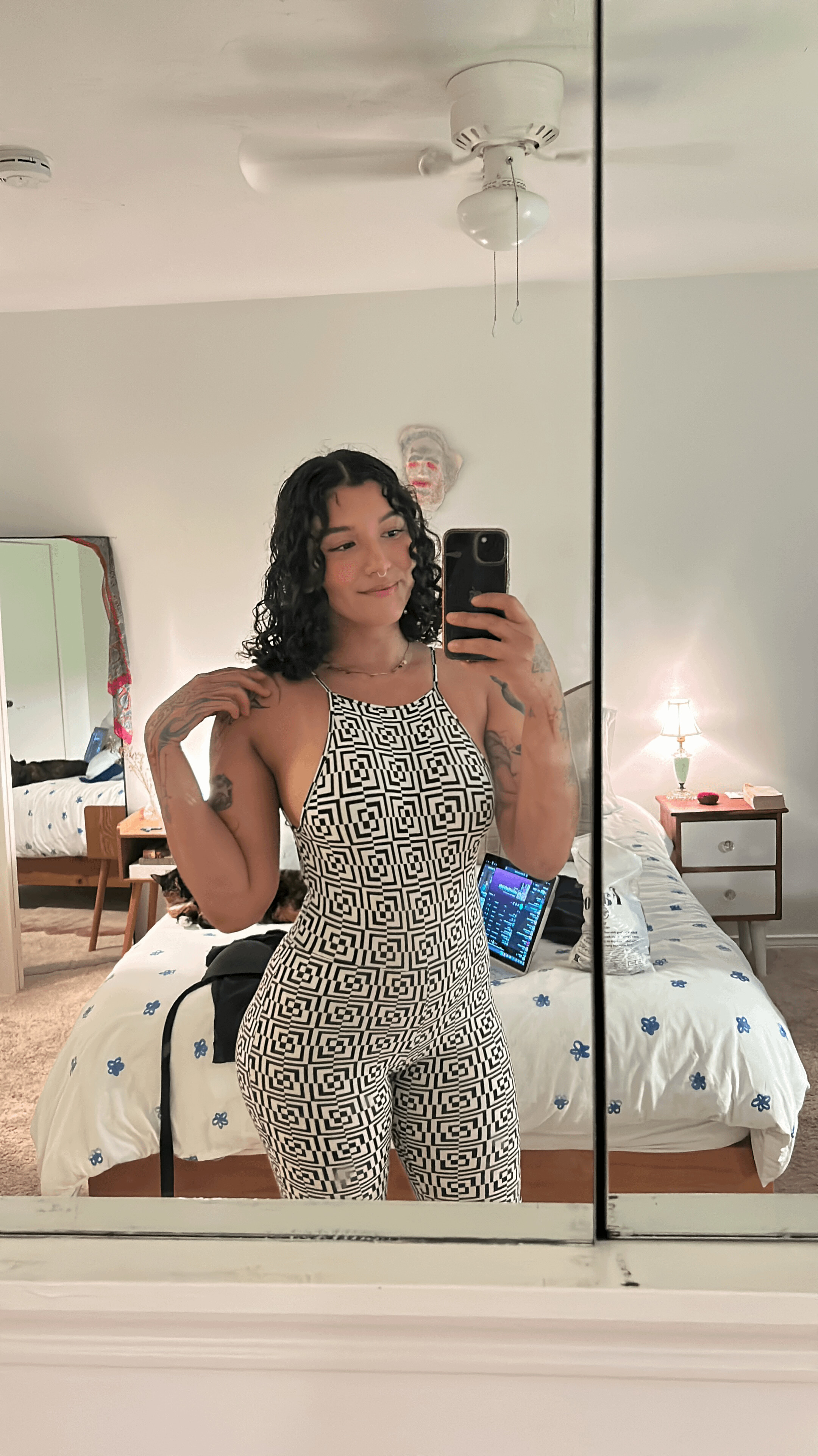 amateur photo Clothes on or off# 1(1)