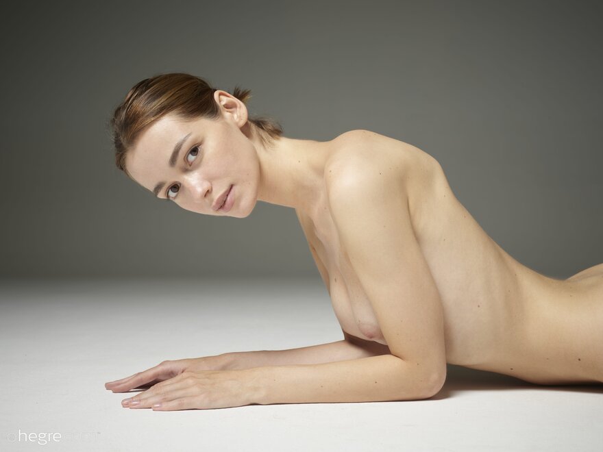 any-moloko-revealing-39-14000px