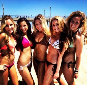 foto amateur Bikini Line-up