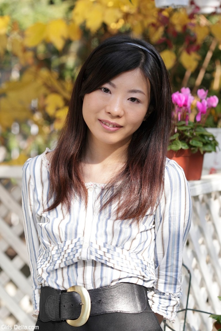 amateur photo Girls Delta-Maki Konishi-005