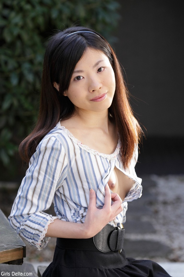 amateur photo Girls Delta-Maki Konishi-028