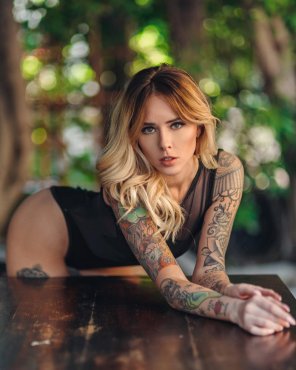 amateur-Foto Hair Beauty Green Skin Tattoo 