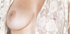 zdjęcie amatorskie TittyCloseUp_Righty