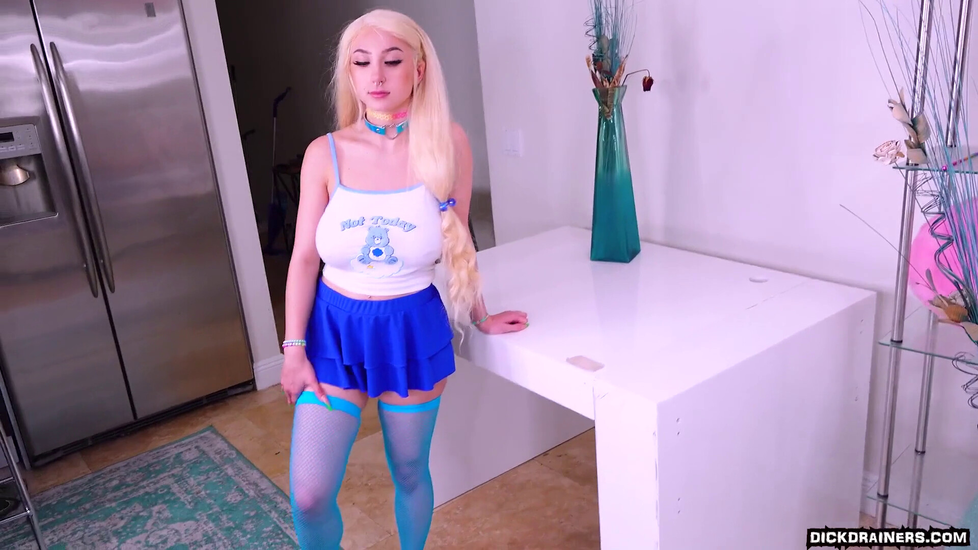 amateur photo skylar-vox-Big Titties Need To Be At Every Party - DickDrainers_1080p.mp4_20240824171036_0011