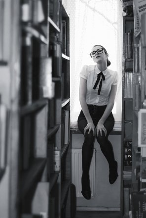 amateurfoto Cute library intern