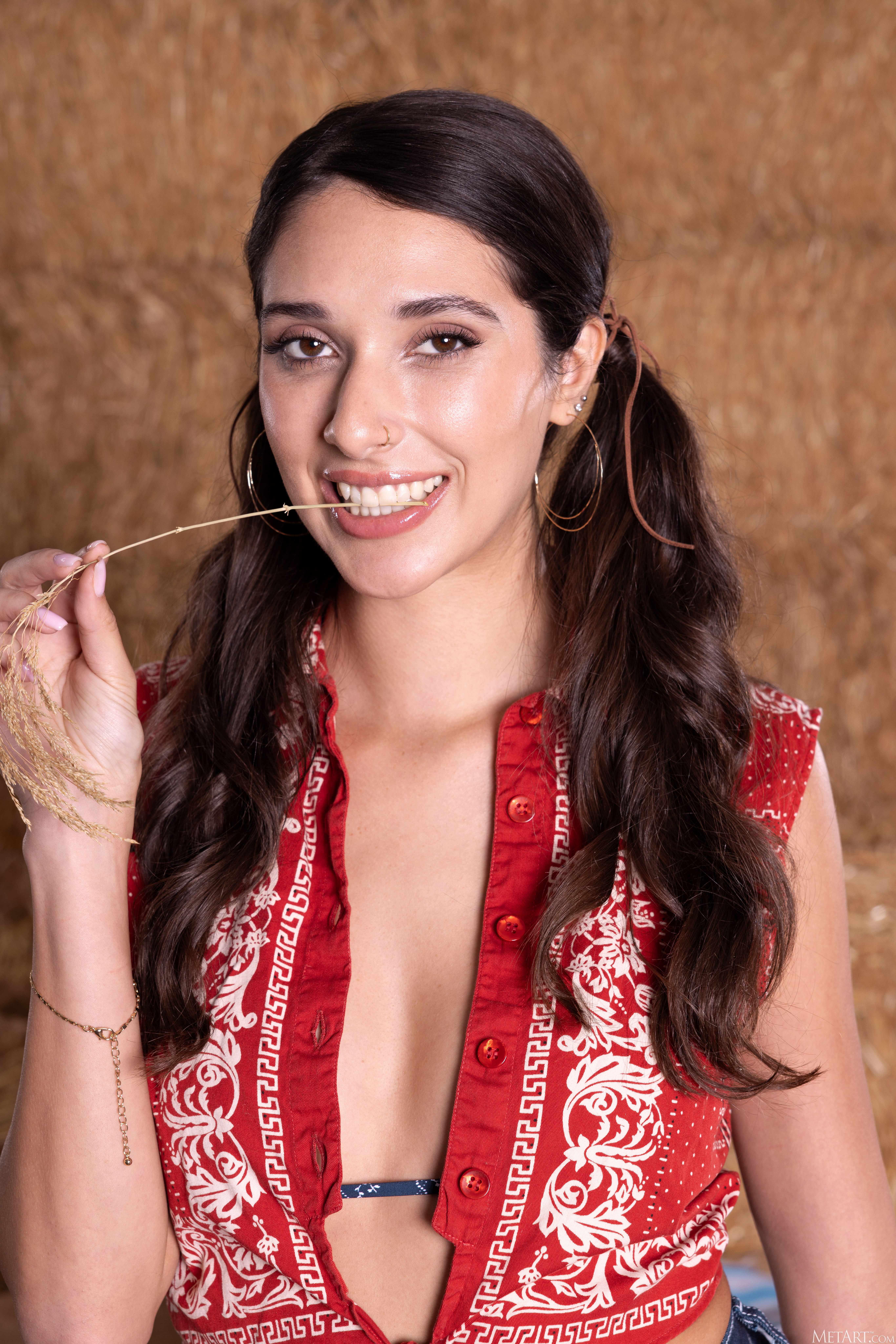 amateur photo metart_presenting-aria-sloane-1_aria-sloane_high_0007