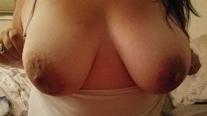 zdjęcie amatorskie [Image] My wife and her big tits