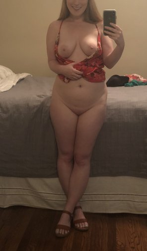 photo amateur Itâ€™s just too hot [f]or underwear