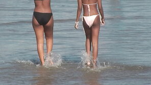 2020 Beach girls pictures(73)