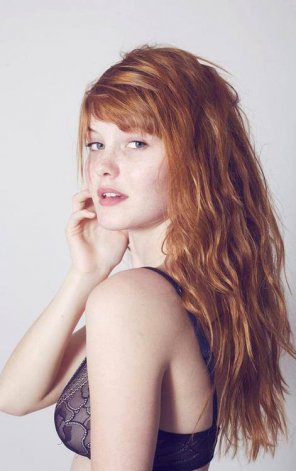 zdjęcie amatorskie Pretty freckled redhead