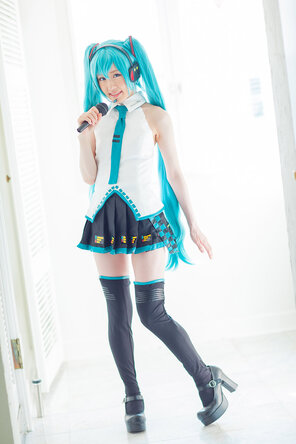 photo amateur [@factory (Tsuchiya Asami)] MikuCos (Vocaloid)_836530-0055