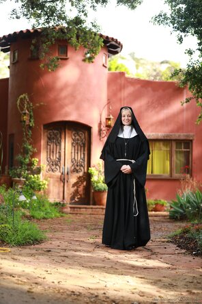 アマチュア写真 polo_7474 - SweetheartVideo Charlotte Stokely - Confessions Of A Sinful Nun - 00031-003