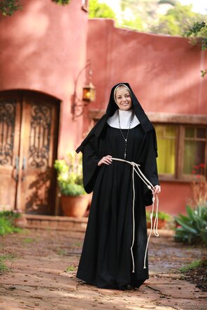 アマチュア写真 polo_7474 - SweetheartVideo Charlotte Stokely - Confessions Of A Sinful Nun - 00111-011