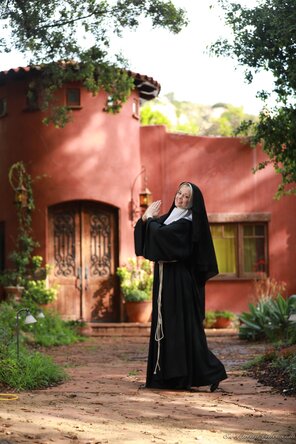 アマチュア写真 polo_7474 - SweetheartVideo Charlotte Stokely - Confessions Of A Sinful Nun - 00281-028
