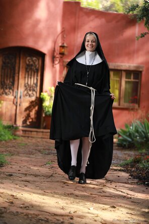 amateur photo polo_7474 - SweetheartVideo Charlotte Stokely - Confessions Of A Sinful Nun - 00611-061
