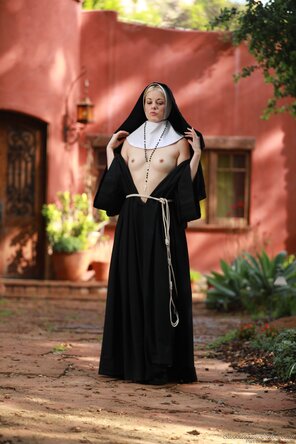 アマチュア写真 polo_7474 - SweetheartVideo Charlotte Stokely - Confessions Of A Sinful Nun - 01841-184