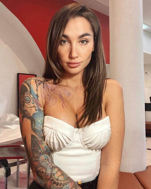 1190021893289995117763555931127367430558790n