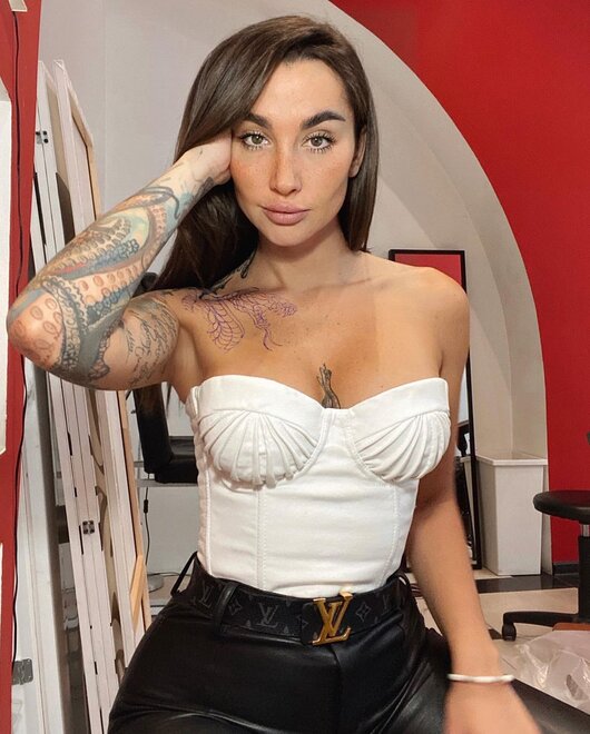 1190550386619710947527945923019814230952027n