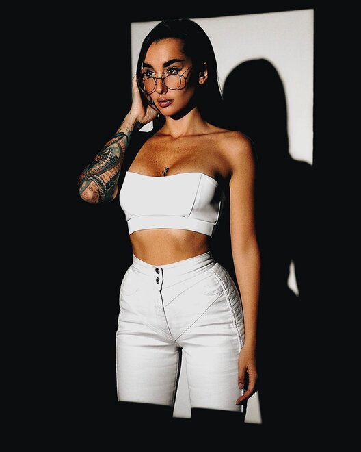 1216403581420365609607624889597305664723726n