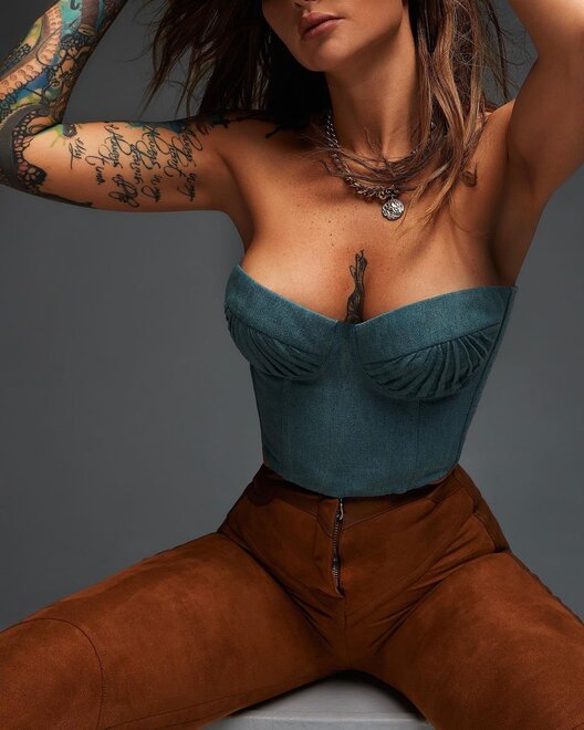 1254172547384828067497816211033730199953936n