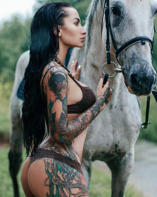 4073597521684485898343143131546825442459648n