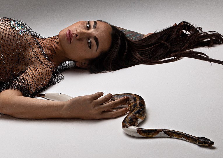 7075326512093756094518361544941991958064245n