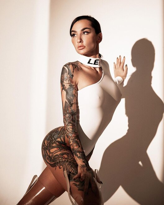 839610488521629852223269176152100804847243n