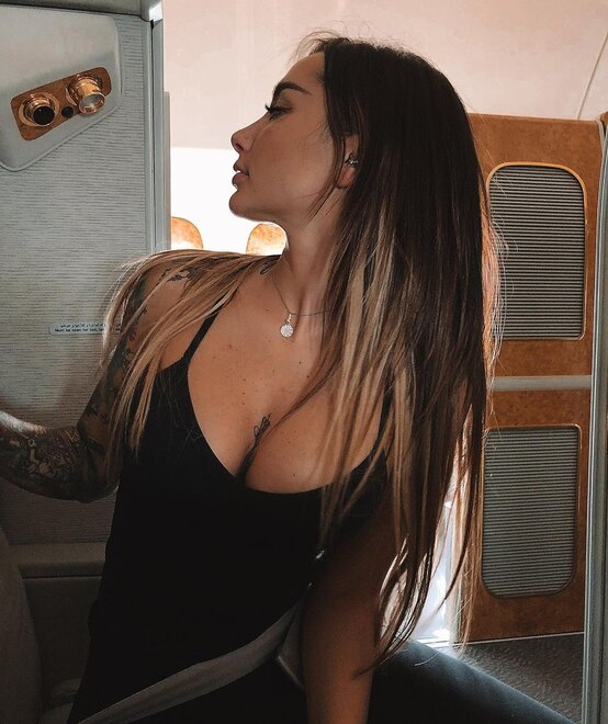 888949049045850066433613350018586168593933n