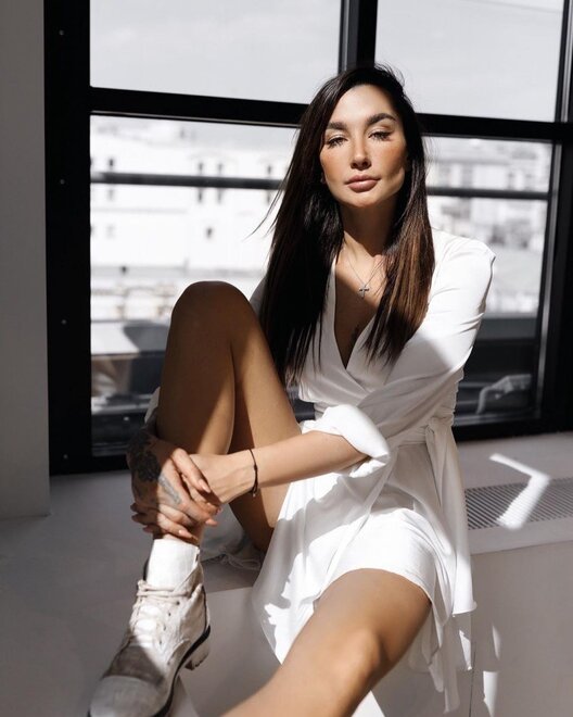 909699776652870108927847704446072840464694n