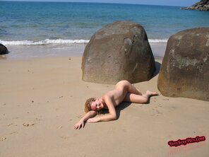 photo amateur Nude Amateur Photos - Danish Babe On The Beach28