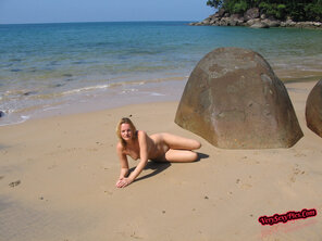 foto amatoriale Nude Amateur Photos - Danish Babe On The Beach36