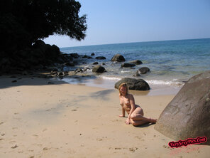 photo amateur Nude Amateur Photos - Danish Babe On The Beach52