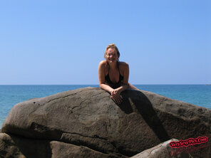 foto amadora Nude Amateur Photos - Danish Babe On The Beach58
