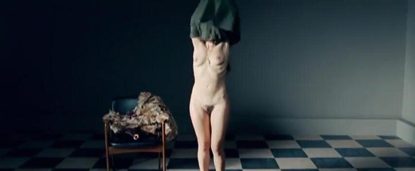 Candela Pena Nude - Los anos desnudos (2008) Video » Best Sexy Scene » HeroEro Tube[21-27-27]