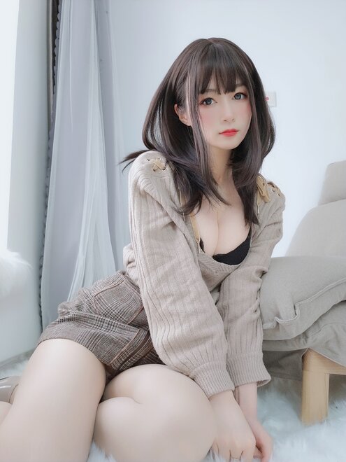 Baiyin811 (白银81) - 甜美后辈日常篇 (127)