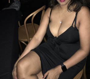 foto amateur Salsa night show. Latino guys seem interested in more than just dancing ;) [f]