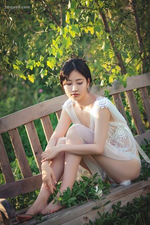 amateurfoto 年年Nnian - 神明之女 (31)