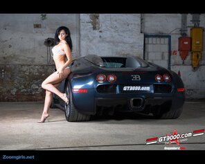 amateur pic hot_babe_and_veyron-1280x1024