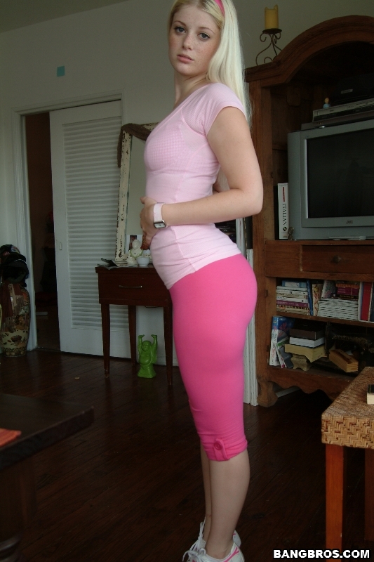amateur photo ap2446245