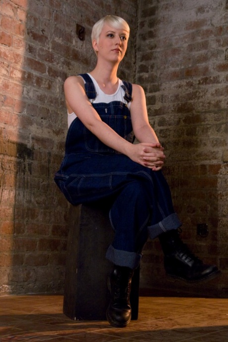 amateur photo 61625914_007_f2e0