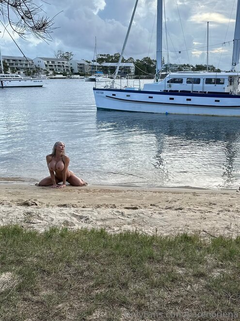 BEHIND THE SCENES 🔥 at my shoot in Australia 🐨💋_1_7229