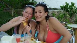 foto amadora Eating Vacation Fun Summer 
