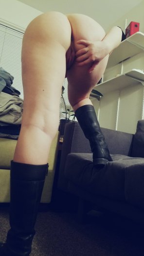zdjęcie amatorskie Leg Human leg Thigh Black Footwear 