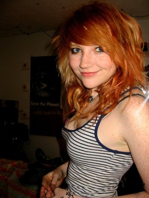 photo amateur Beautiful ginger in stripes