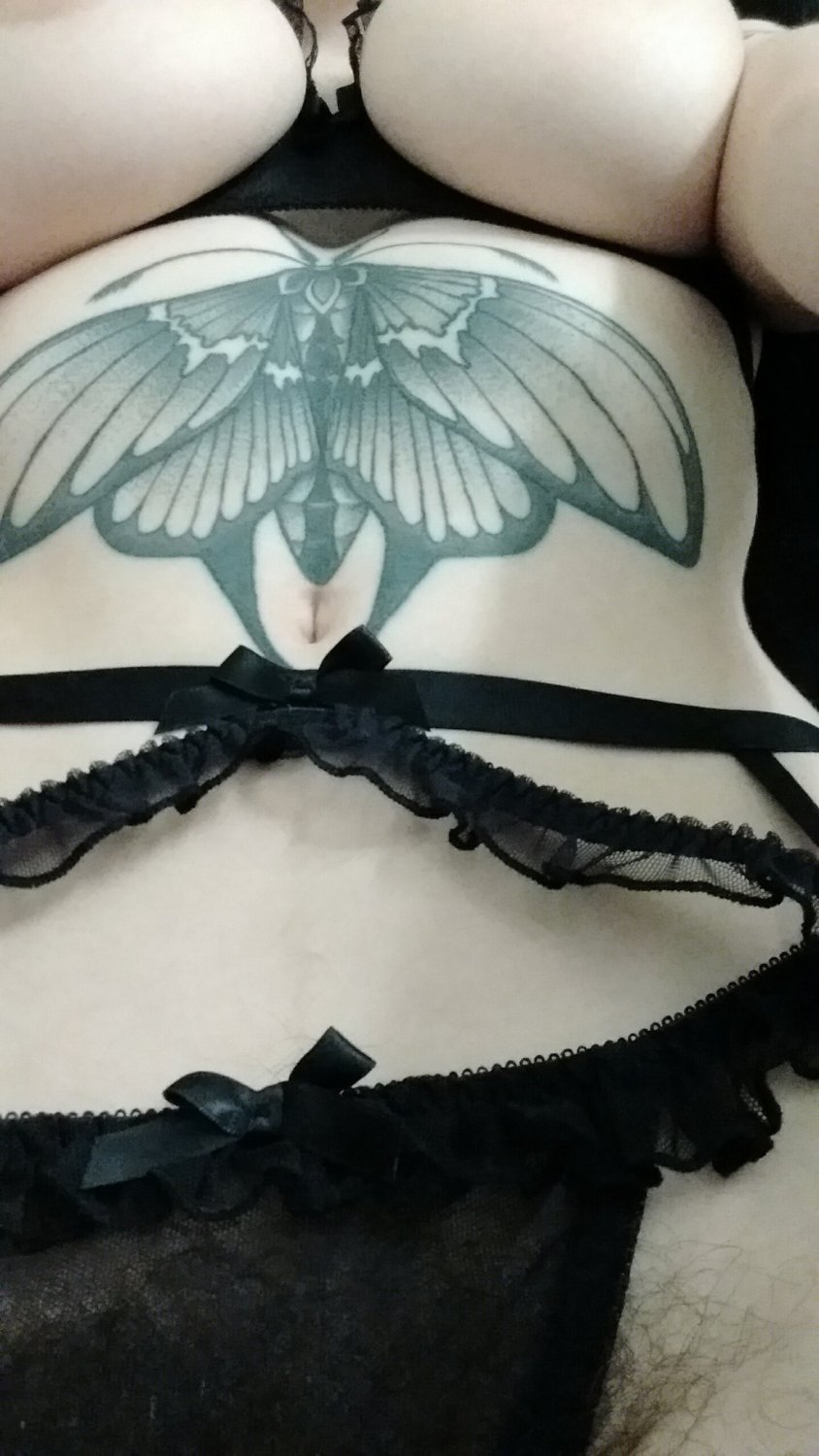 amateur photo IqnAIUuD