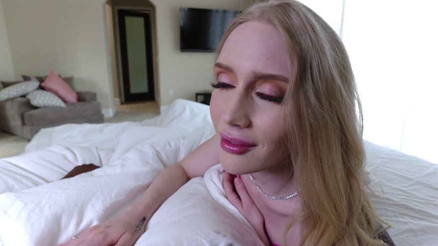 emma-starletto-bigger-than-her-boyfriend-s-cock_1080p.mp4_20240814022342_0009